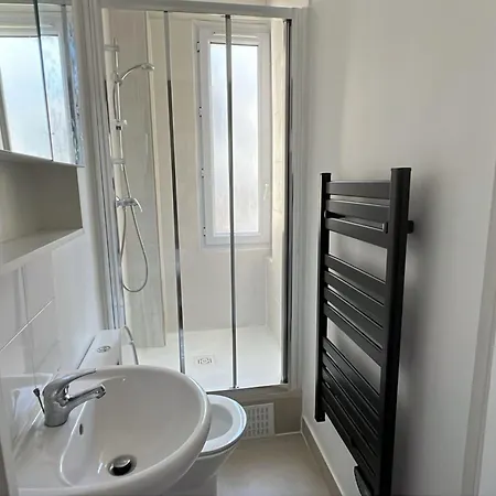 Renovated Near The Eiffel Tower District Appartamento Parigi